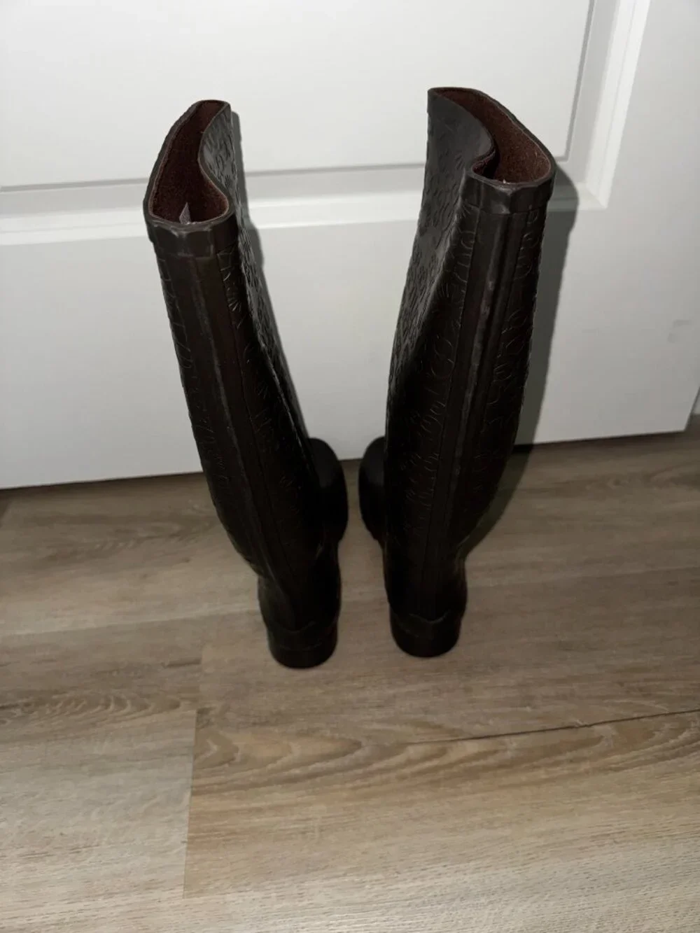 UGG Black Rain Boots Women's Size 7 Waterproof Rubber Tall Boots Excellent
